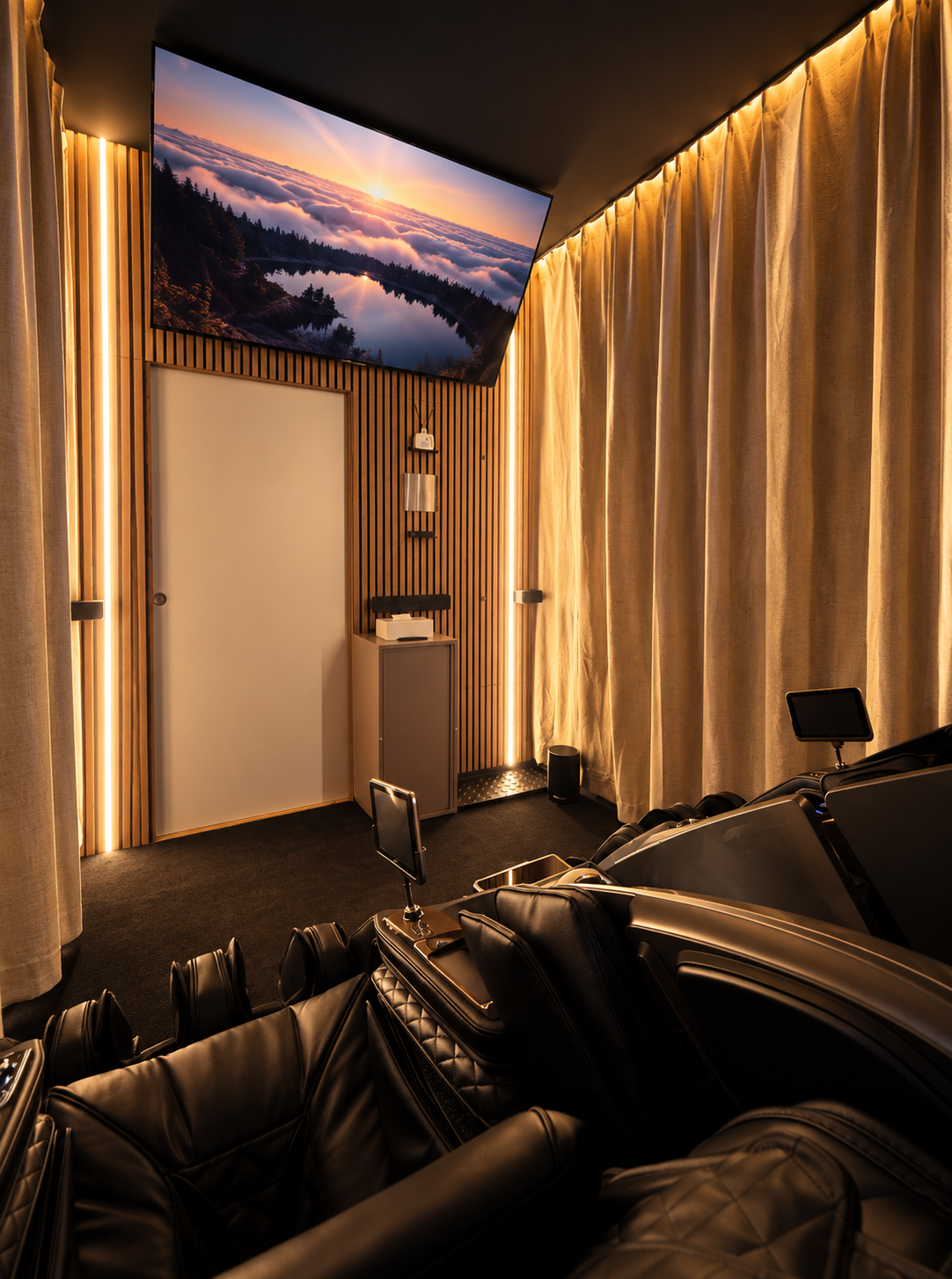 NAIPO Relax Lounge Ballindamm – inkl. NAIPO Sessel, Smart-Screen, Dolby Atmos Sound & ungestörtem Erleben